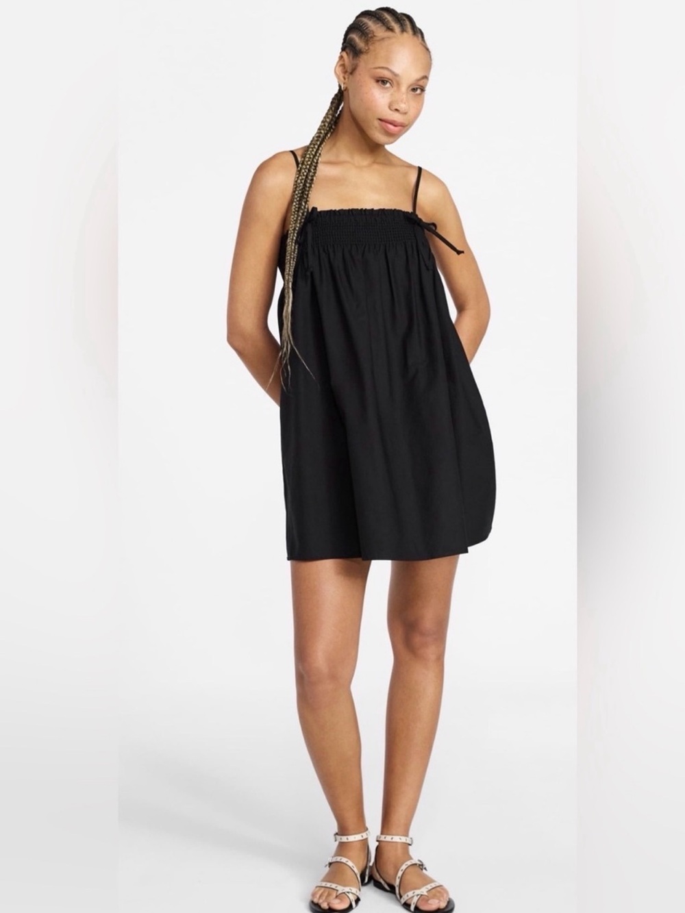 (490)Black Smocked Strap Mini Dress
